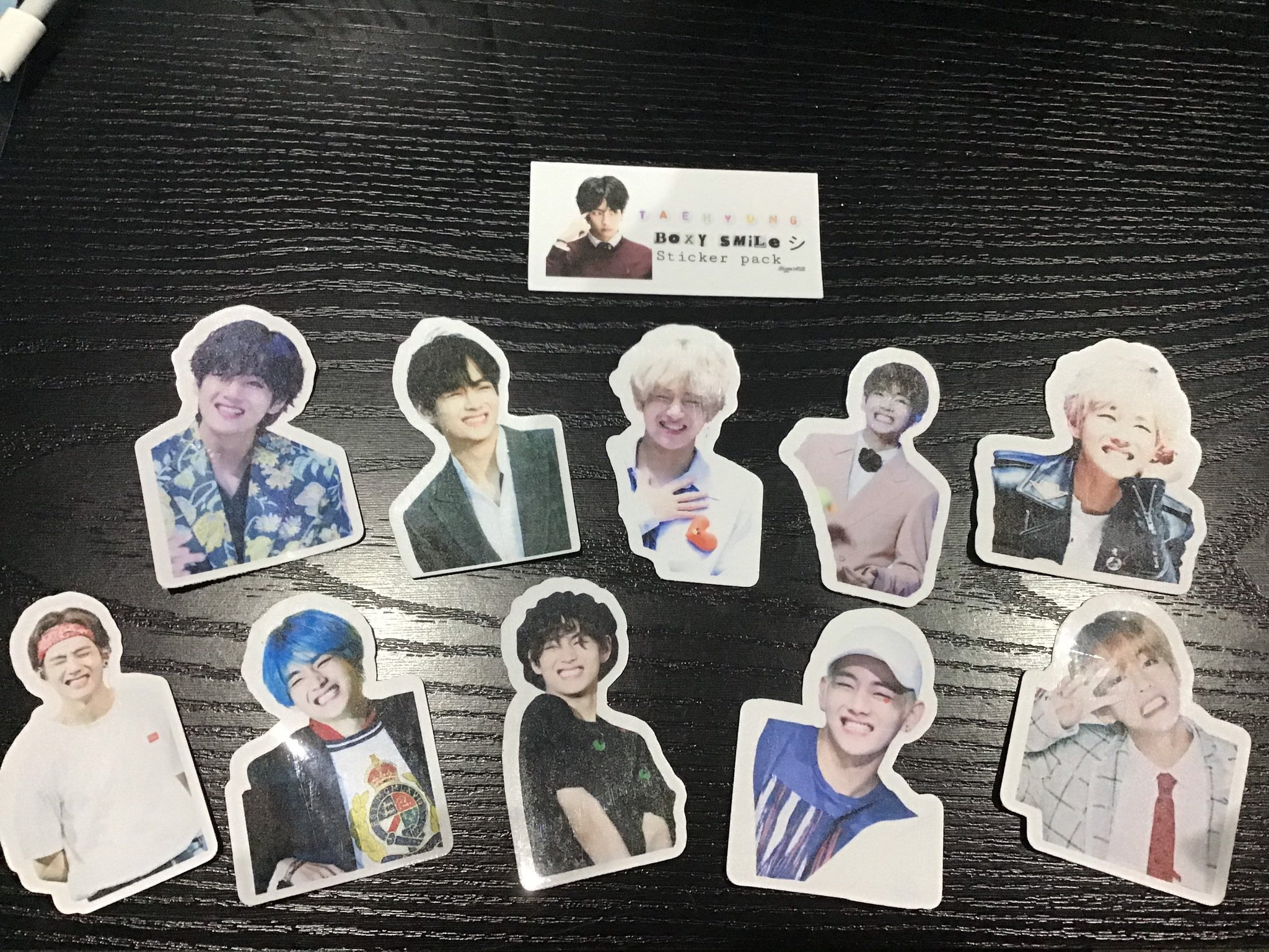 10 PCS BTS V / Kim Taehyung Boxy Smile Sticker Pack – Bigger